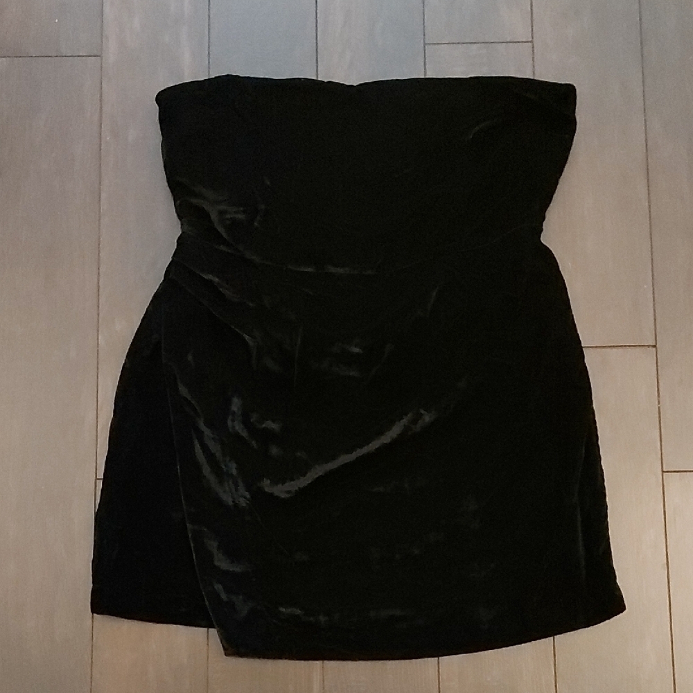 House of Harlow 1960 Black Strapless Bodycon Dress